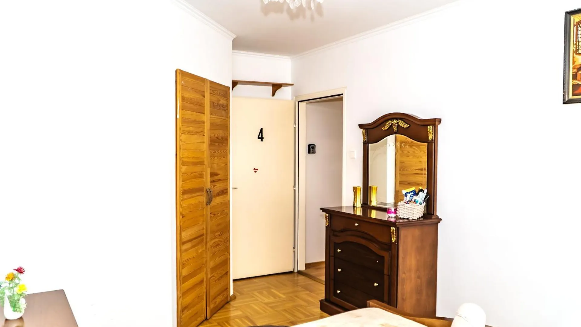 Spacious Rooms 5 Minutes To Wiener Stadthalle Cg Apartment